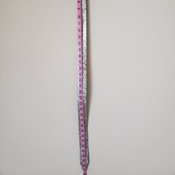 Guess Belt in Glitter - Picture 4 of 7